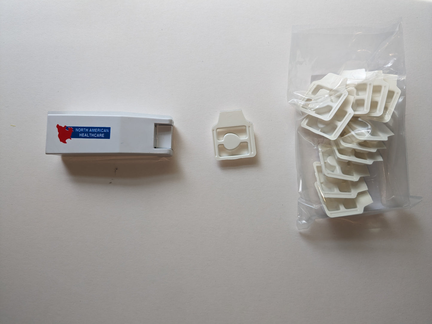 multiple-shape pill cutter